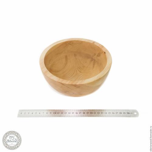 Деревянная тарелка-салатница из древесины сибирского кедра 20 см. T40