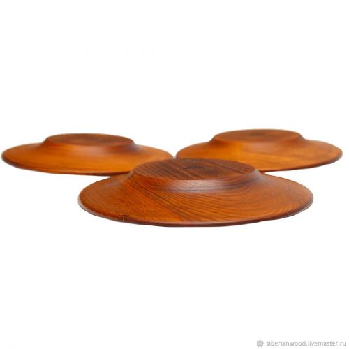 Набор деревянных тарелок из сибирского кедра 220 мм. TN30