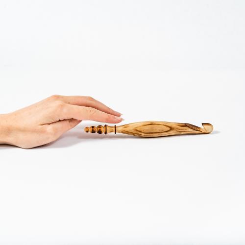 Деревянный крючок для вязания из древесины кедра 14 мм. K255