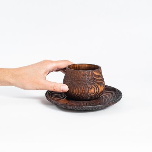 Деревянная текстурированная чайная пара (блюдце с чашкой) серии "Меренга" из сибирской сосны NC28