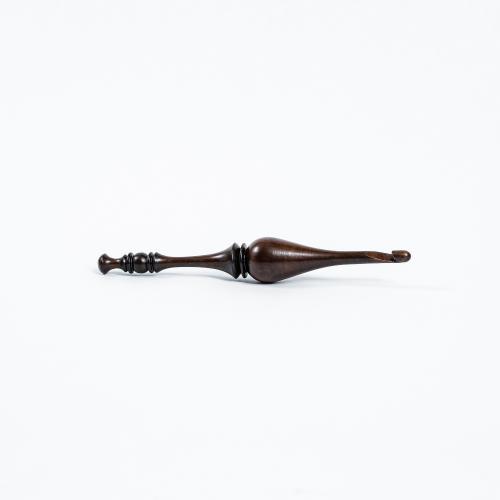 Деревянный крючок для вязания из древесины кедра 6,5 мм.  K248