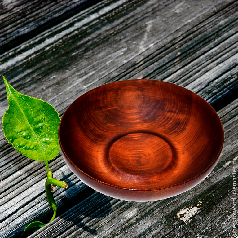 Деревянная тарелка (пиала, чаша) из натурального дерева сибирский кедр 165 мм. T16