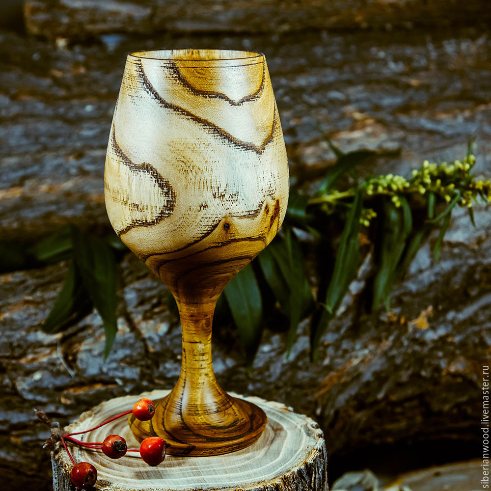 Деревянный бокал для вина - фужер из дерева Сибирский вяз - G1