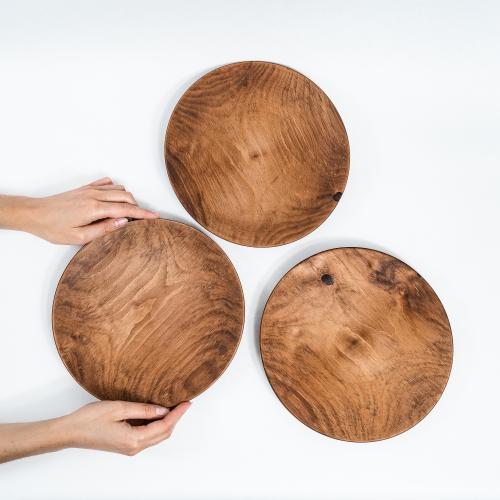 Набор деревянных тарелок из сибирского кедра 3 штуки 240 мм. TN62