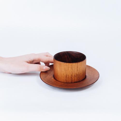 Деревянная кофейная чашка c блюдцем из дерева Сибирский кедр NC20