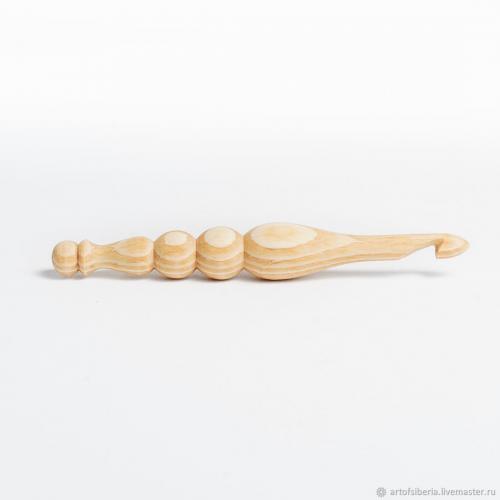 Деревянный крючок для вязания из древесины кедра 10 мм. K81