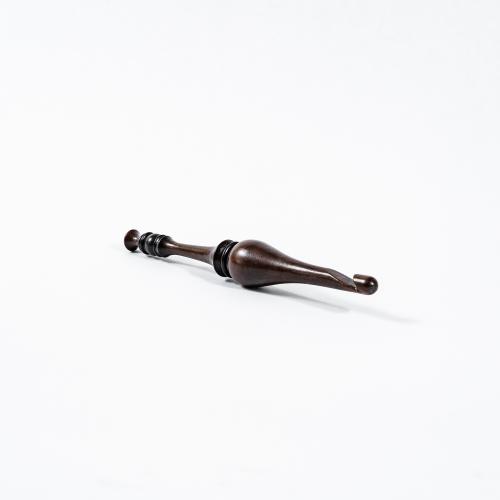 Деревянный крючок для вязания из древесины кедра 9 мм. K251