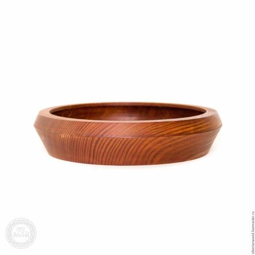 Деревянная тарелка из древесины кедра 225 мм. T28