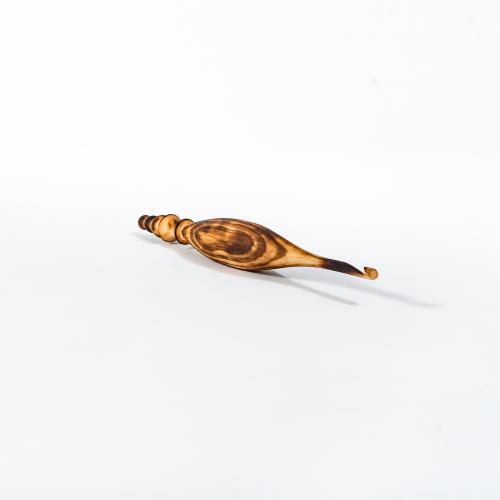 Деревянный крючок для вязания из кедра 4,5 мм. K269