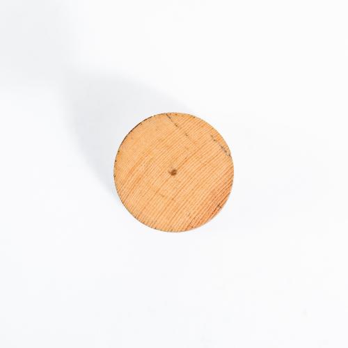 Деревянная подставка для яйца из древесины сибирского кедра ES1