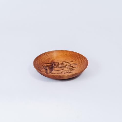 Деревянная тарелка "Алтай зовет" из сибирского кедра T136