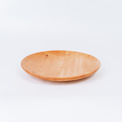 Деревянная плоская тарелка из дерева сибирский кедр 250 мм. T131