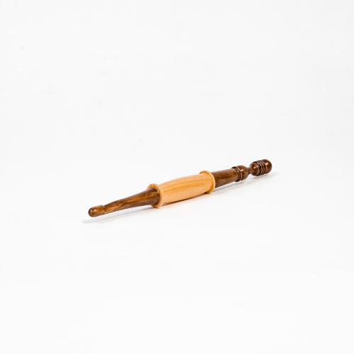 Деревянный крючок для вязания из кедра 6 мм. K300