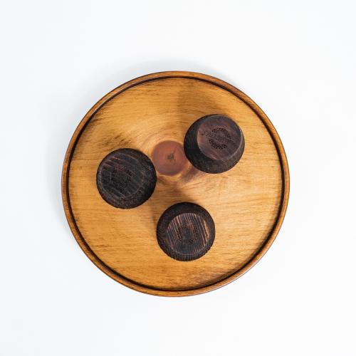 Набор - деревянный поднос и рюмки из текстурированной сосны R34