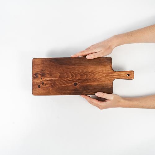 Деревянная сервировочная  доска для подачи блюд и закусок из древесины кедра RD12