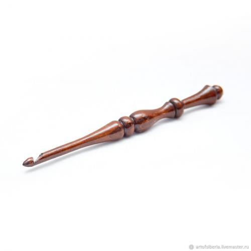Деревянный крючок для вязания из древесины кедра 6 мм. K34
