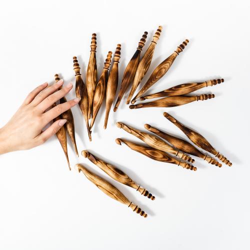 Набор деревянных крючков для вязания 17 шт (3-14 мм.) KN27