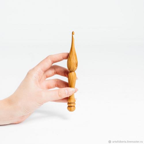 Деревянный крючок для вязания из древесины вишни 4 мм. K87
