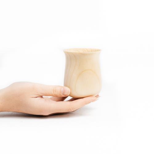 Деревянный сливочник, стакан для сливок из древесины кедра. C27