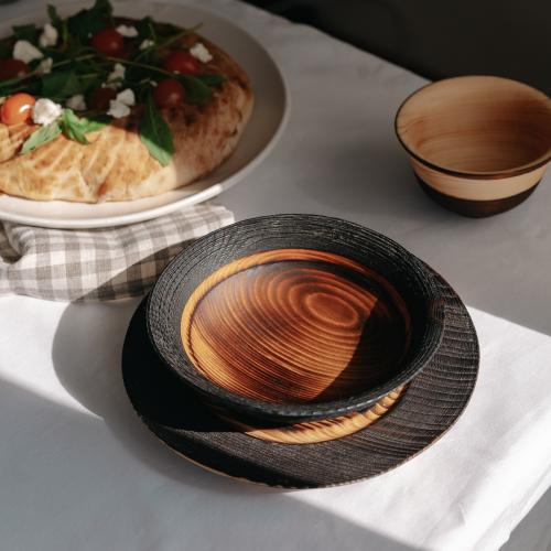 Набор деревянных тарелок из дерева  сибирский кедр - 2 шт. TN83