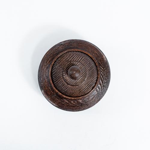 Текстурированная деревянная кубышка (бочонок) с крышкой из сосны K39