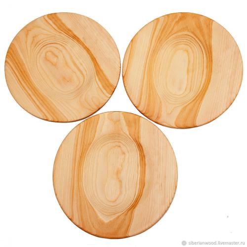 Набор деревянных тарелок из древесины кедра 3шт. TN29