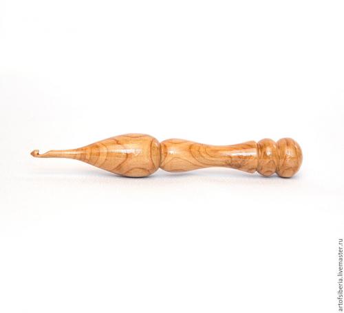 Деревянный крючок для вязания из древесины кедра 4 мм. K22
