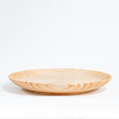 Деревянная плоская тарелка из сибирского кедра серии "ЛОТОС" 200 мм T153