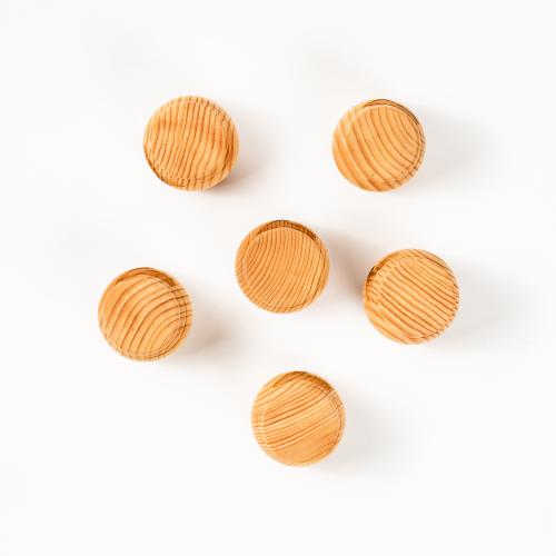 Набор деревянных рюмок (стопок, шотов) из древесины сибирского кедра, набор 6 штук. RN11