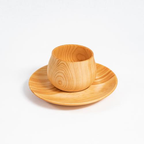 Деревянная чайная пара (блюдце с чашкой) серии "Меренга" из сибирского кедра NC27