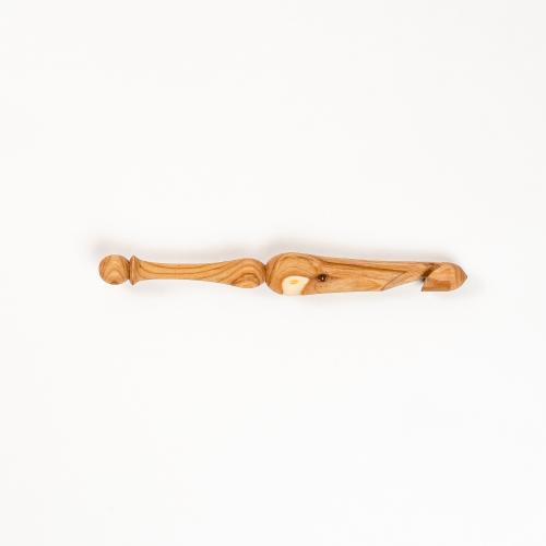 Крючок для вязание из древесины вишни 14 мм. K352