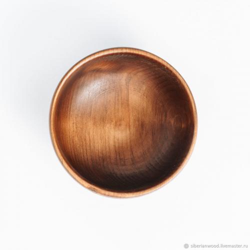 Деревянная глубокая тарелка из кедра 14 см. T73