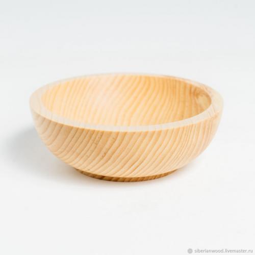 Деревянная чаша (пиала) из древесины сибирского кедра. T89