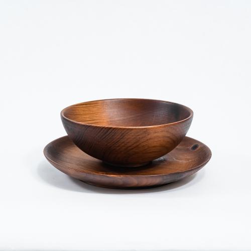 Набор деревянных тарелок серии "Лотос" из сибирского кедра 2 штуки TN56
