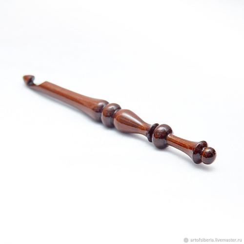 Деревянный крючок для вязания из древесины кедра 9 мм. K37