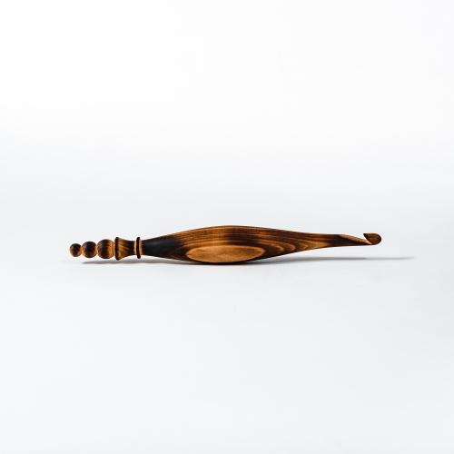 Деревянный крючок для вязания 6.5 мм. из кедра K265