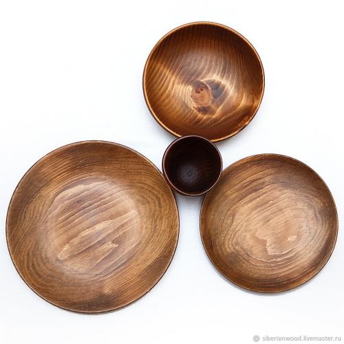 Набор деревянных тарелок и стакан из сибирской пихты  (4пр) TN33