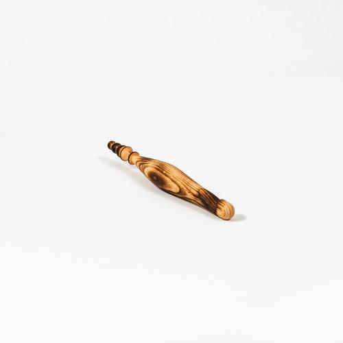 Деревянный крючок для вязания из древесины кедра 13 мм.  K256