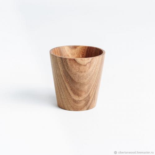 Деревянная рюмка (стопка, шот) из древесины сибирский вяз. R12