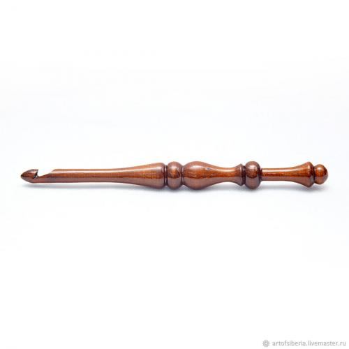 Деревянный крючок для вязания из древесины кедра 8 мм. K36
